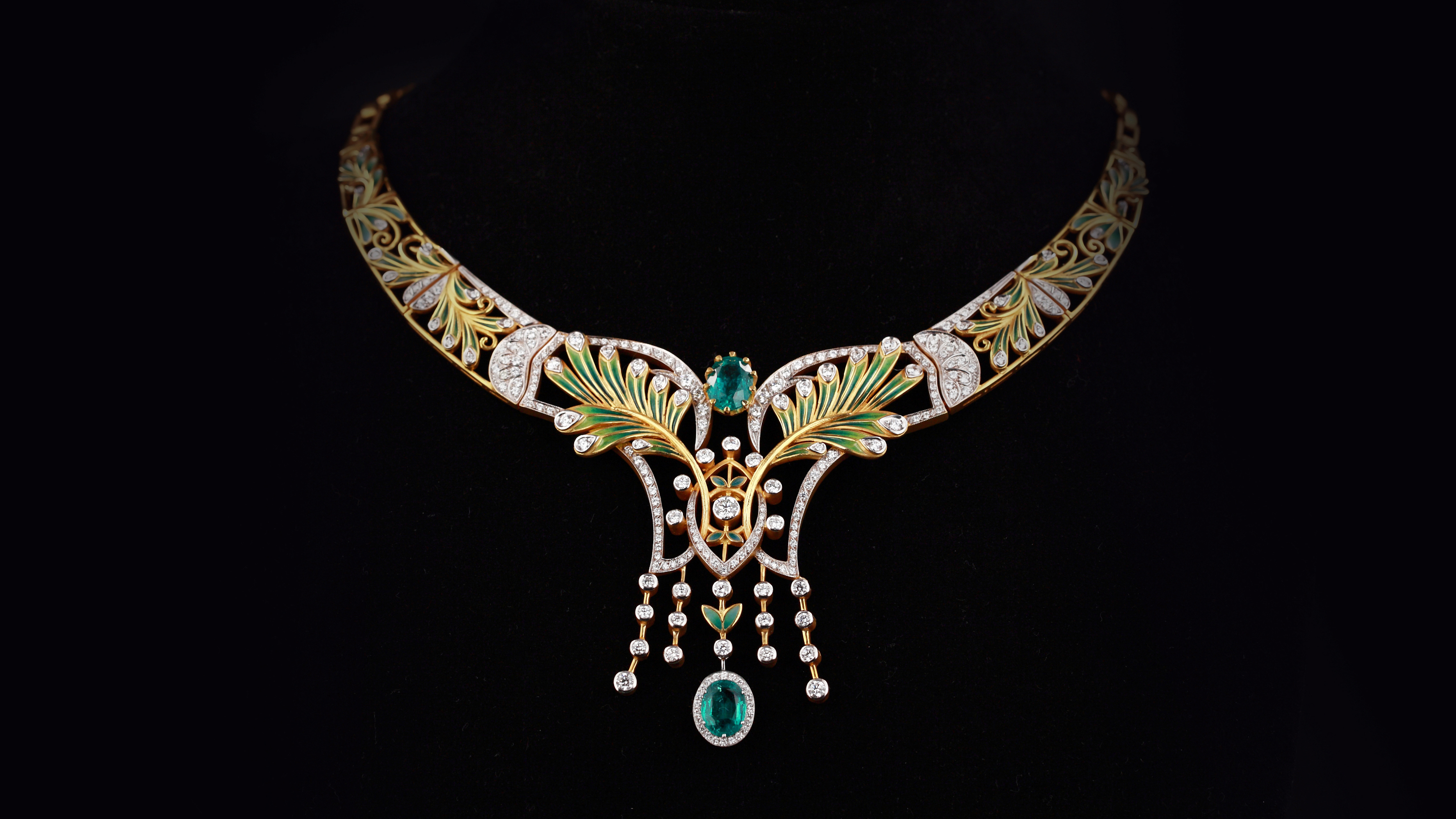 热闹非凡的珠宝钟表市场 未来是“走出去”还是“引进来”？